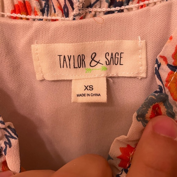 Tie strap smocked maxi - Picture 4 of 5